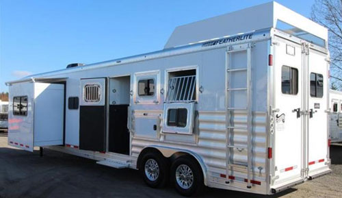 featherlite horse trailers