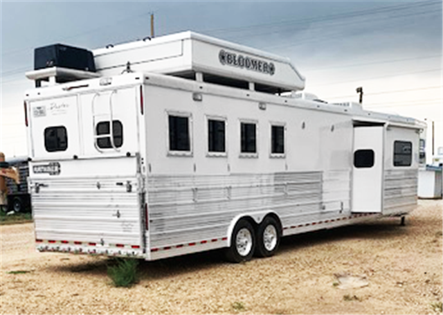 Used 2008 Bloomer Trailers Horse Trailer for sale (232128)