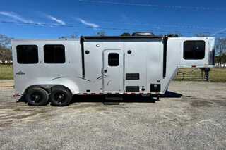 New Horse Trailer