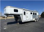 Used Horse Trailer 2004 Exiss Trailers