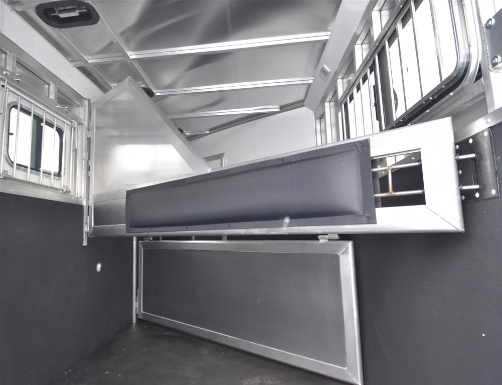 New 2023 Lakota Trailers Horse Trailer Goodrich Trailer Sales Elk Mound WI