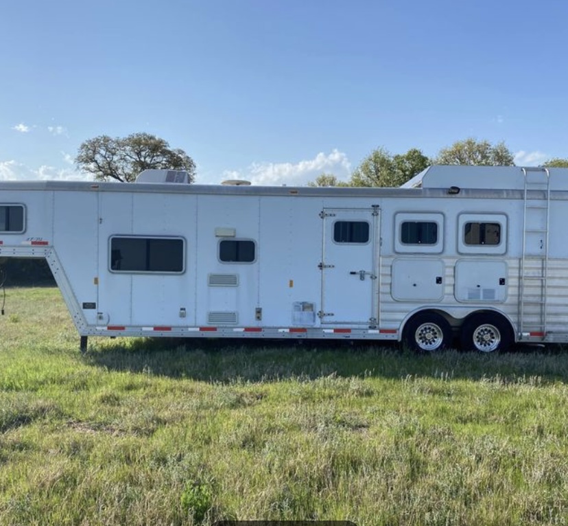 Used 2008 Exiss Trailers Horse Trailer horse trailer classified ad