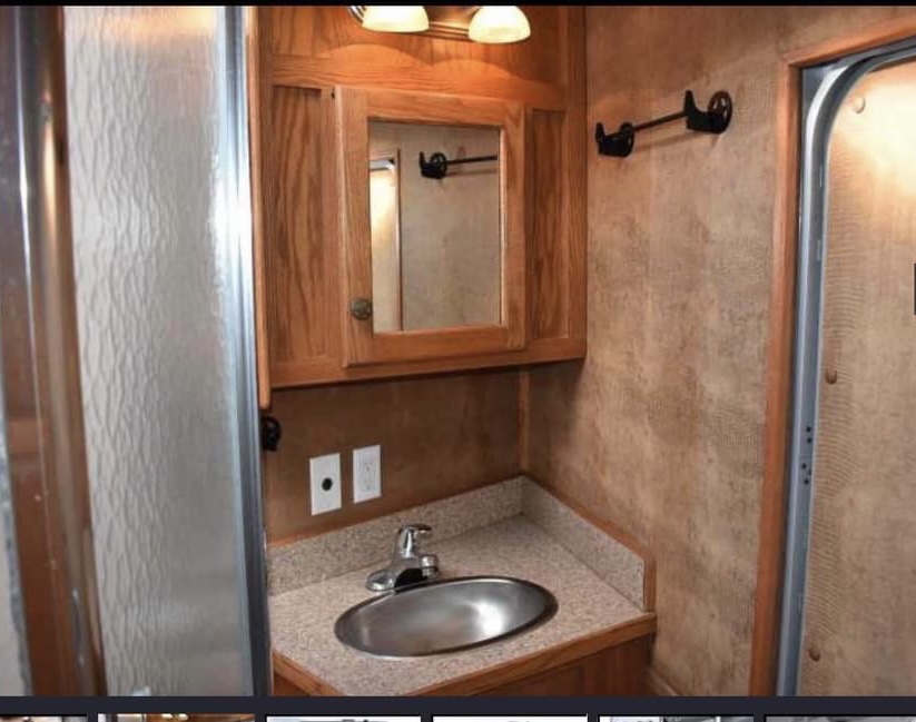 Used 2005 Sooner Trailers Horse Trailer horse trailer classified ad Hastings MI