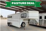 Used Horse Trailer 2004 other