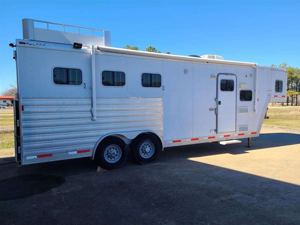 Used 2011 Exiss Trailers Horse Trailer horse trailer classified ad Kemp TX