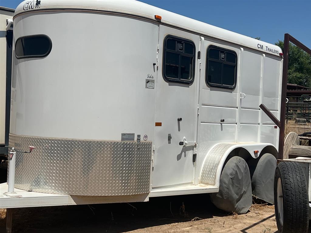 Used 2004 CM Trailers Horse Trailer horse trailer classified ad Gold