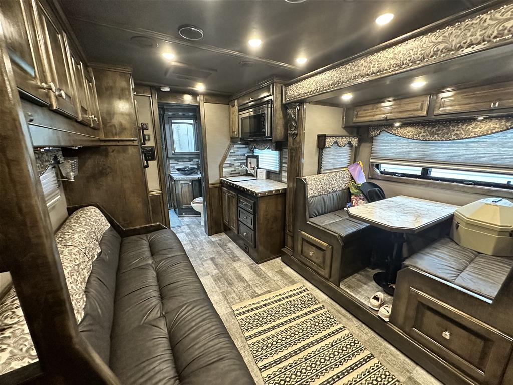 Used 2022 Bloomer Trailers Horse Trailer Wimberley TX (310993)