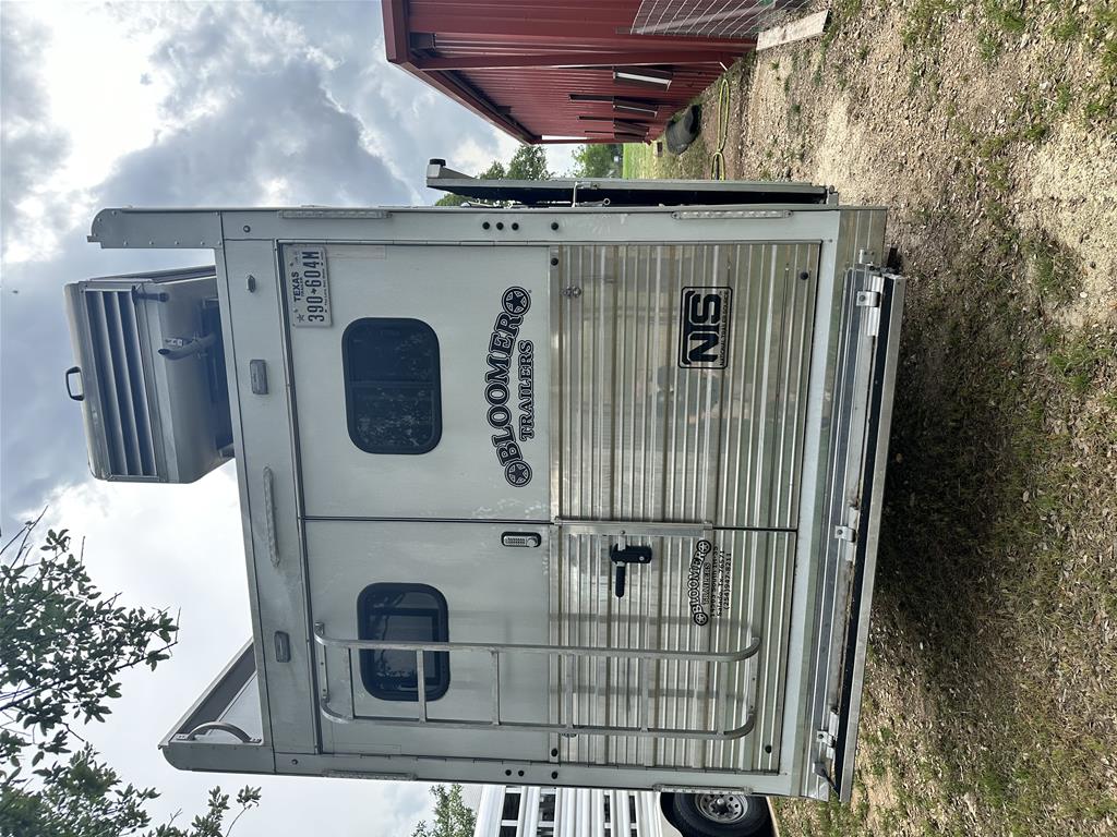 Used 2022 Bloomer Trailers Horse Trailer Wimberley TX (310993)