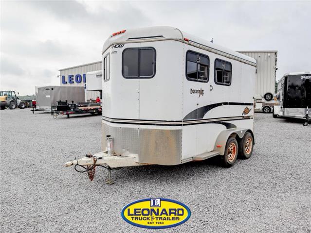 Used 2000 Merhow Horse Trailer North Jackson OH (311586)