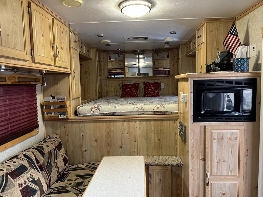 Used 2003 Sundowner Trailers Horse Trailer horse trailer classified ad