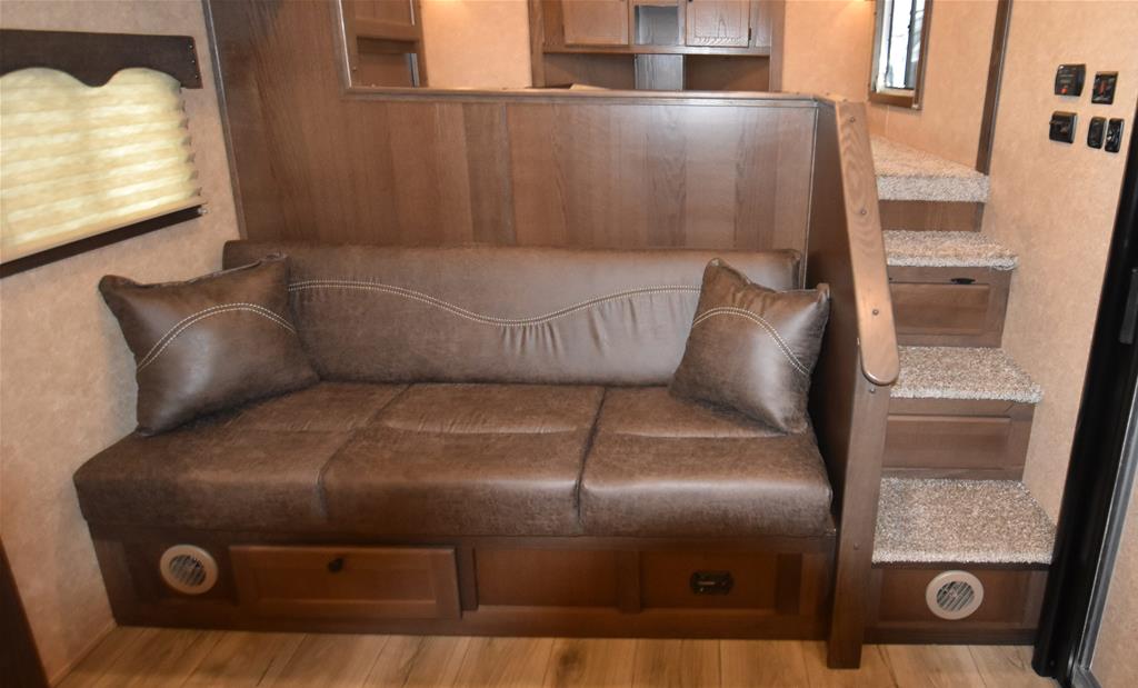 New 2024 Lakota Trailers Horse Trailer Goodrich Trailer Sales Elk Mound WI