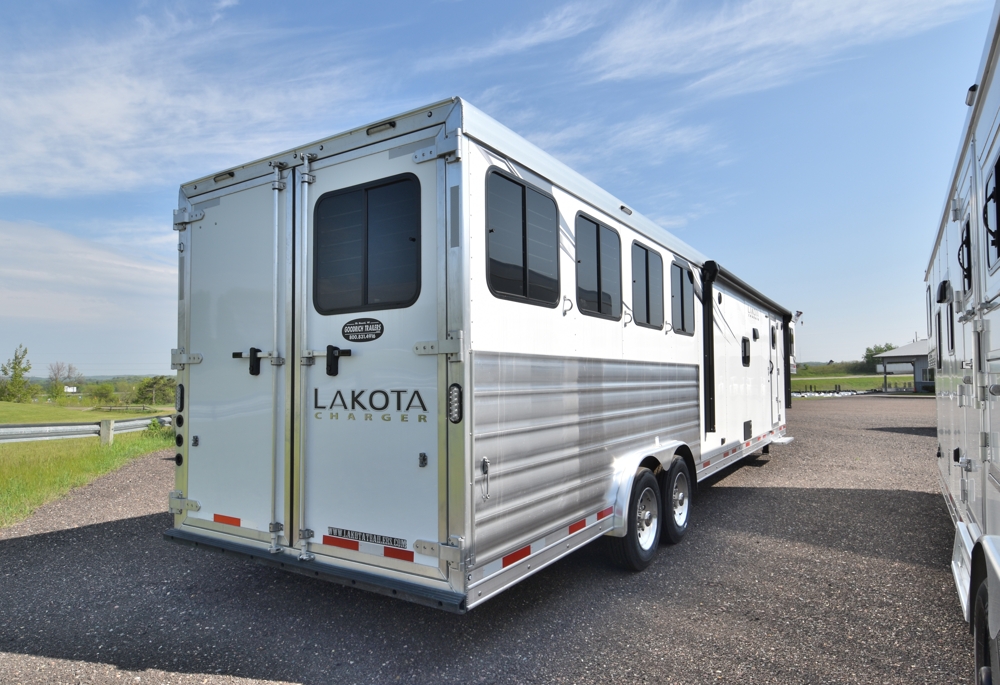 New 2024 Lakota Trailers Horse Trailer Elk Mound WI (315533)