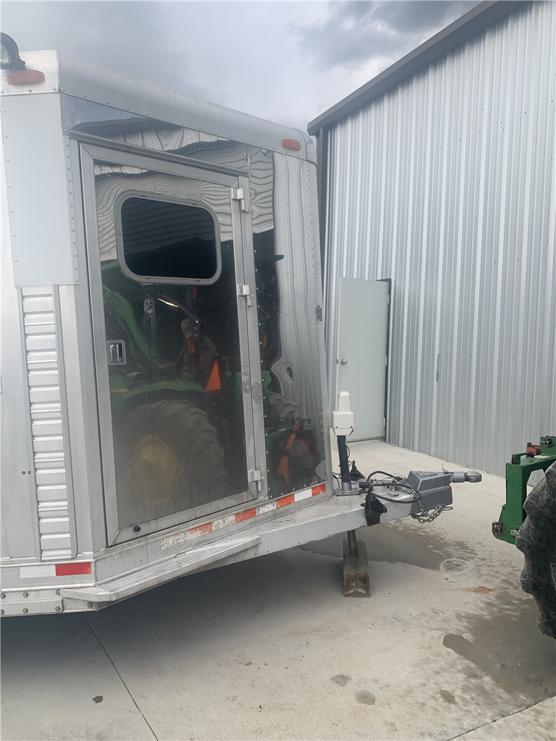 Used 2004 C and C Trailers Horse Trailer Gatesville TX (321740)