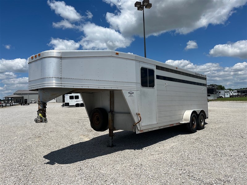 Used 2001 Aluma Trailers Horse Trailer Litchfield IL (323510)