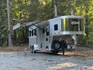 Used Horse Trailer