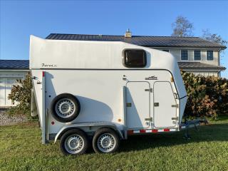 Used Horse Trailer