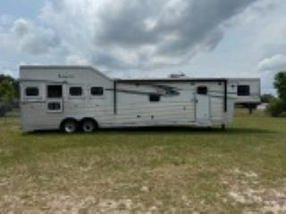 Used Horse Trailer