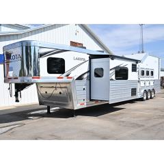 New Horse Trailer