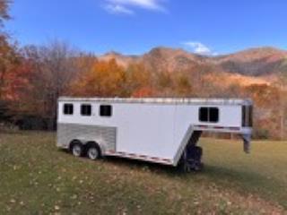 Used Horse Trailer