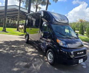 STX Horse Van