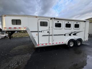 Used Horse Trailer