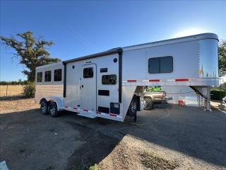 Used Horse Trailer