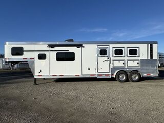 New Horse Trailer