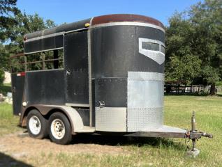 2 horse bumper pull horse trailer