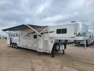 New Horse Trailer