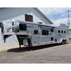 New Horse Trailer