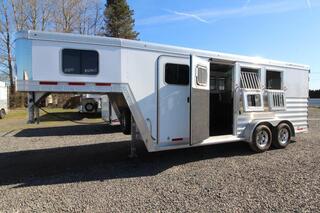 Used Horse Trailer