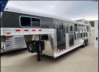 Used Horse Trailer